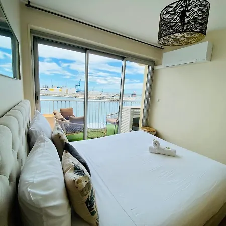 Appartement 'le Golfe' Vue Et Canal,parking, Clim, Au Centre