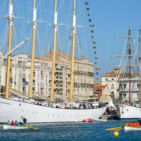 Appartamento 'le Golfe' Vue Et Canal,parking, Clim, Au Centre