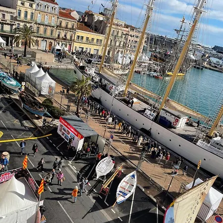 'le Golfe' Vue Et Canal,parking, Clim, Au Centre Appartement Sète